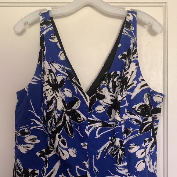 Ralph Lauren floral dress - Picture 2 of 5